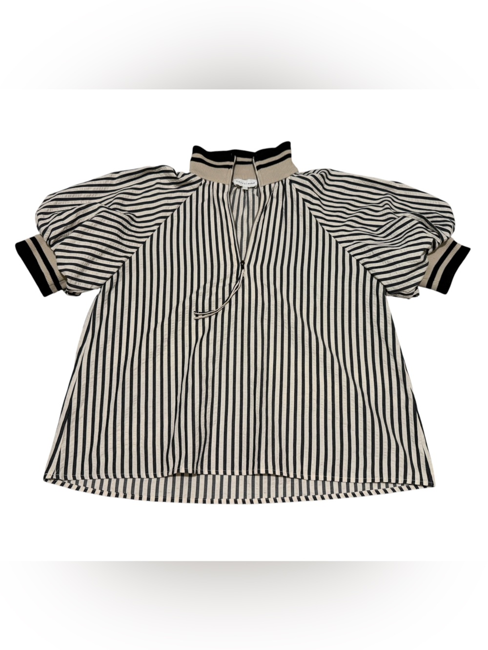 Entro Vera Striped Puff Sleeve Top in Cream, Grey, Black Size Medium - Picture 3 of 7
